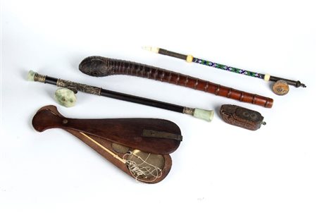  
3 pipe da oppio Cina, dinastia Qing, XIX secolo.
 Lung. 50 cm circa