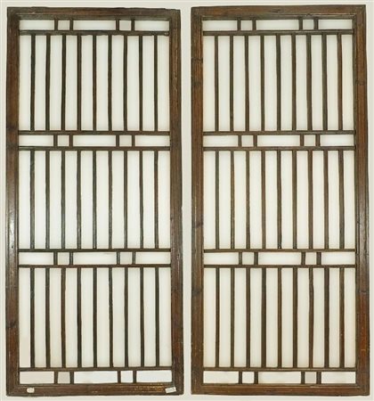  
Coppia di pannelli, Cina dinastia Qing, XIX secolo
 Alt.102cmX48cmX2cm