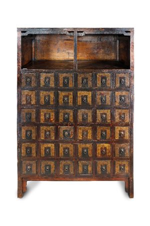  
Armadio per erbe medicinali, Cina XX secolo
 Alt.170X110cmX45cm