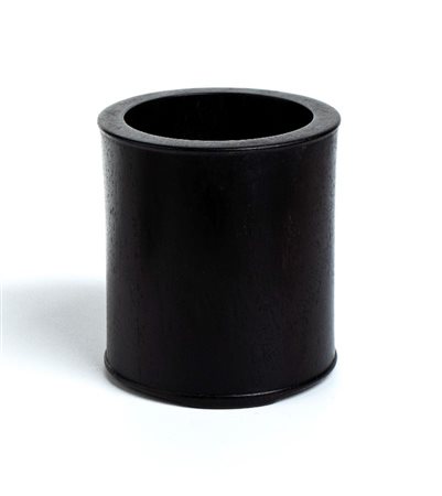  
Elegante porta pennelli (bitong) Cina, inizi XX secolo.
 Alt.13,2cm; diam.12,2cm