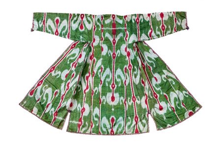  
Abito Uzbeko "Chapan" Prima metà XX sec. 
Tessuto in seta con tecnica "Ikat" 170cmX130cm