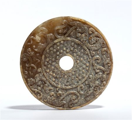  
Disco Bi in giada scura dinastia Qing
 Diam.9,2cm