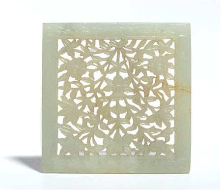  
Placchetta ornamentale in giada, Cina dinastia Qing, XIX secolo
 Alt.8cm,6cmX8,6cm