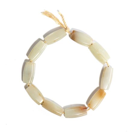  
Collana in giada, Cina fine dinastia Qing-periodo Repubblica
 Diam.19cm