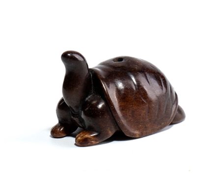  
Intaglio in giada, Cina fine dinastia Qing-periodo Repubblica
 2,5cnX3,5cm