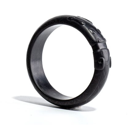  
Bracciale in giada, Cina XX secolo
 Diam.7,5cm