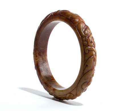  
Bracciale in giada, Cina  fine dinastia Qing-periodo Repubblica
 Diam.9cm