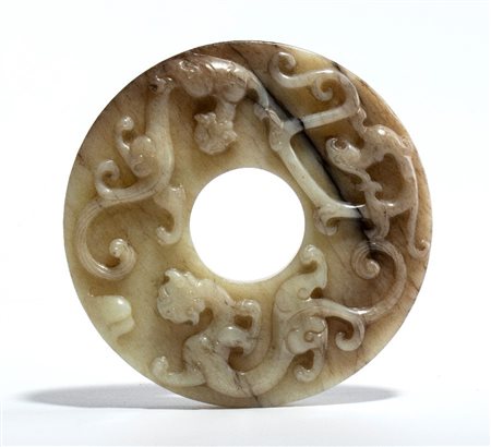  
Disco in giada, Cina dinastia Qing, XiX secolo
 Diam. 10cm