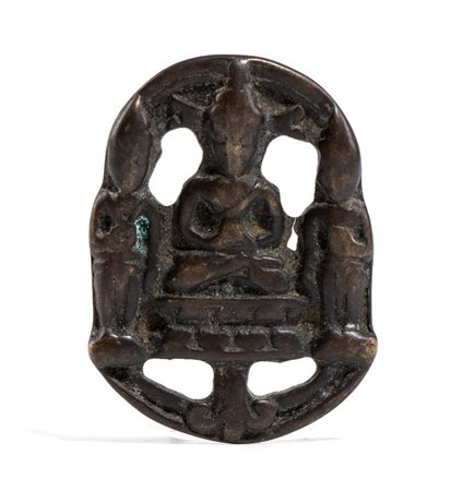  
Amuleto buddista, Cina XX secolo
 Diam.5 cm