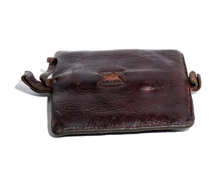  
Borsa in pelle, Cina XX secolo
 13cmX13cm