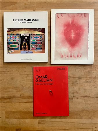 OMAR GALLIANI E ESTHER MAHLANGU - Lotto unico di 3 cataloghi