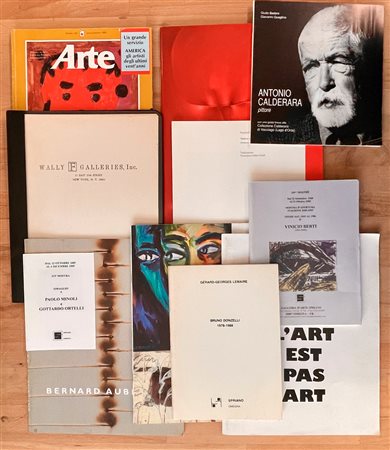 ARTE DEL DOPOGUERRA - Lotto unico di 10 cataloghi e un pieghevole