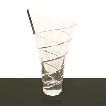 Vaso in vetro svasato e molato