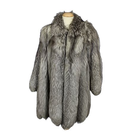 PELLICCIA DI VOLPE ARGENTATA LUNGA