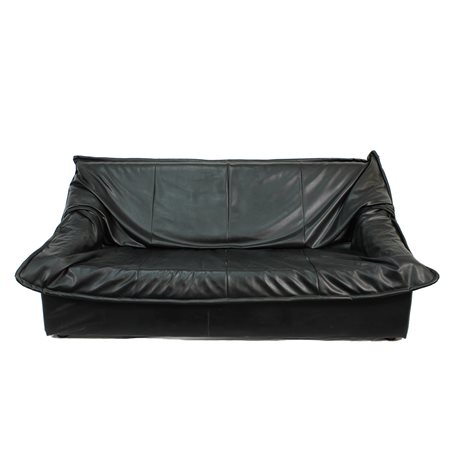 DIVANO MODERNO A TRE POSTI