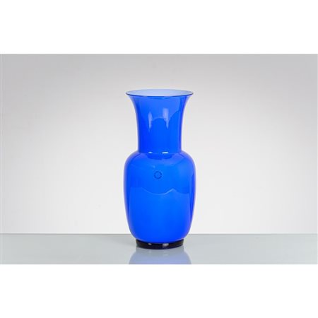 VENINI, Vaso della serie “Opalini” in vetro