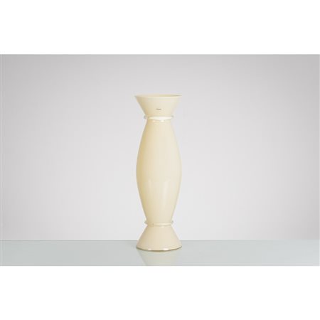 ALESSANDRO MENDINI, Vaso modello “Acco” in vetro