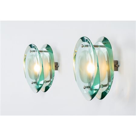 MAX INGRAND, Coppia di lampade da parete modello “2093”
