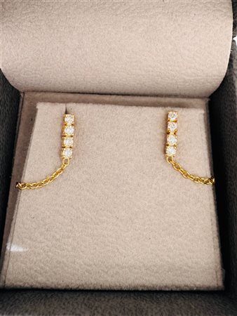 ORECCHINI IN ORO GIALLO CON DIAMANTI – MH51204