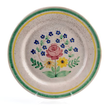 
 
Piatto con decorazione floreale