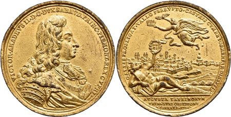 SAVOIA - V. Amedeo II  Medaglia 1706 - Assedio Torino Op: Hautsch. 43 mm. AE dorato 20,95g. RRR. U di S. XXX-10. SPL+