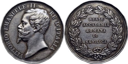 SAVOIA - V.Emanuele II Medaglia Reale Accademia Romana di San Luca. 45 mm. AG g. 33,17 RRR Senza rosetta. Colpi. BB