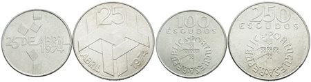 PORTOGALLO. Lotto di 2 monete da 250, 100 escudos 1974. Ag; FDC