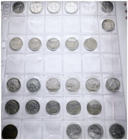 USA. Lotto di 12 monete. Metalli, nominali, date e conservazioni varie.