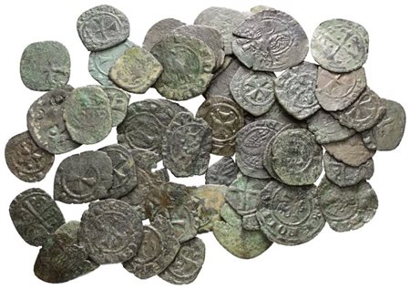 SICILIA. LOTTO DI 52 MONETE MEDIEVALI. Conservazioni varie.