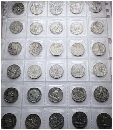 REGNO D'ITALIA. Vittorio Emanuele III (1900-1943). Lotto di 30 monete da 5 Lire "aquilotto". Ag; conservazioni varie.