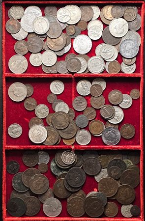 REGNO D'ITALIA. Lotto multiplo di varie e numerose monete. Metalli, nominali e conservazioni varie.