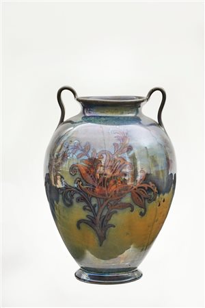 Riccardo Gatti (Faenza, 03/04/1886 - Faenza, 29/06/1972) 
Vaso in maiolica 
 Cm 29,5x21