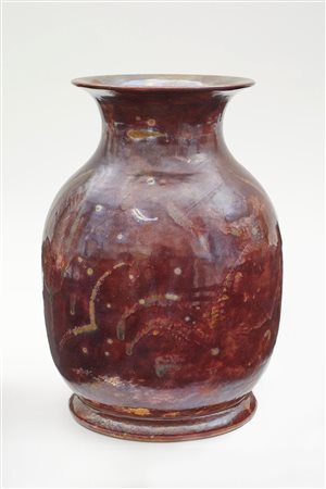 Pietro Melandri (Faenza, 1885 - Faenza, 1976) 
Vaso in maiolica 1940 - 1950 circa
 Cm 23x15