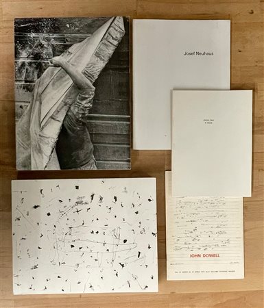 ARTE CONCETTUALE INTERNAZIONALE - Lotto unico di 5 cataloghi