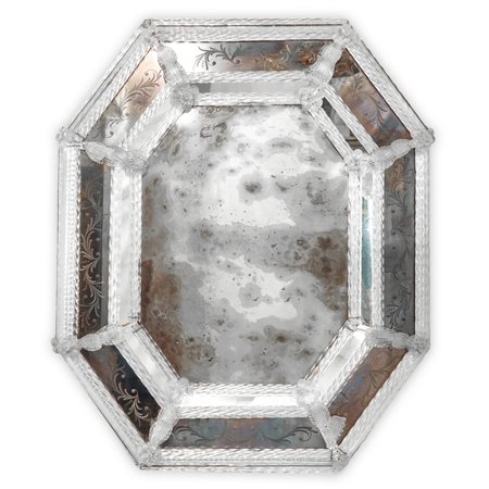 Specchiera ottagonale in vetro di Murano nello stile veneziano con decori a larghe foglie sulla cornice nera, primi 20°  secolo