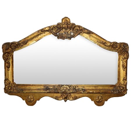 Specchiera in legno dorato in cornice decorata a pastiglia, 19°  secolo