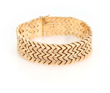Bracciale in oro Oro giallo 750/000. Peso complessivo gr. 40,20. Lunghezza cm...