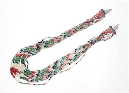 Collana con zaffiri, rubini e smeraldi Oro bianco 750/000.