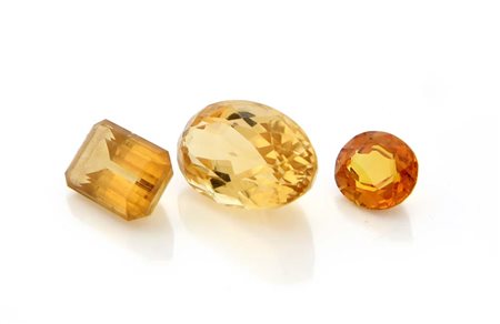 Lotto di 3 quarzi citrini tagli vari ct. 55,10