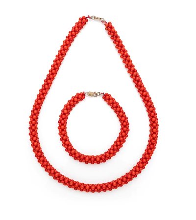 Parure collana e bracciale corallo e argento Argento 925/000. Corallo rosso...