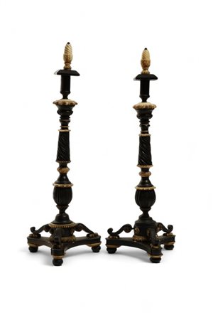  Coppia di candelieri in ebano e avorio - Area Austro-Fiamminga, XVI – XVII secolo