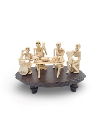  Gruppo scultoreo con scheletri - Giappone, Periodo Meiji, 1868-1912