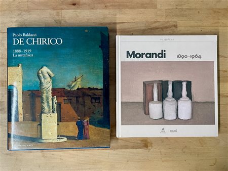 GIORGIO DE CHIRICO E GIORGIO MORANDI - Lotto unico di 2 cataloghi