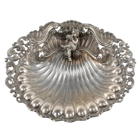 Centrotavola in Argento a forma di conchiglia- Roma XIX secolo