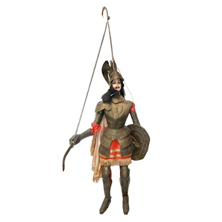 Paladino con armatura in metallo e abiti in stoffa, primi 20° secolo