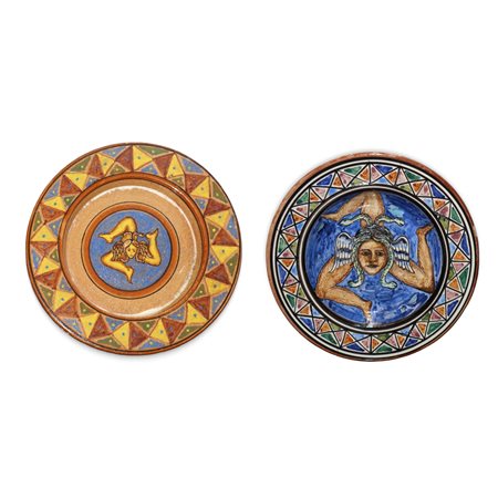 I.C.M.E. Catania Ceramiche - Due piattini in ceramica con trinacria