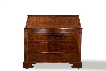 Ribalta lastronata in radica, secolo XVIII