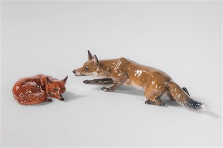 Due volpi in porcellana policroma. Rosenthal, Germania e Beswick, Inghilterra. Secolo XX