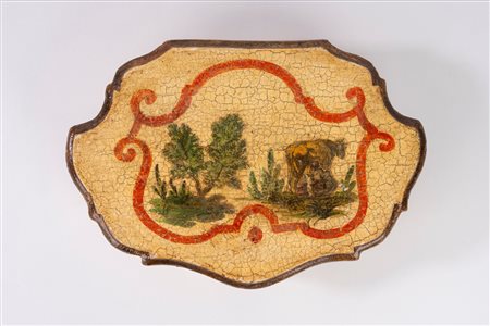 Scatola in legno laccato e decorato ad arte povera, Venezia secolo XVIII