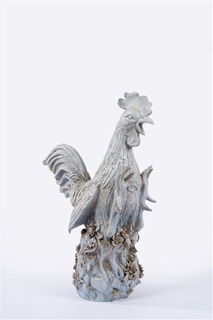 Grande scultura in ceramica raffigurante gallo